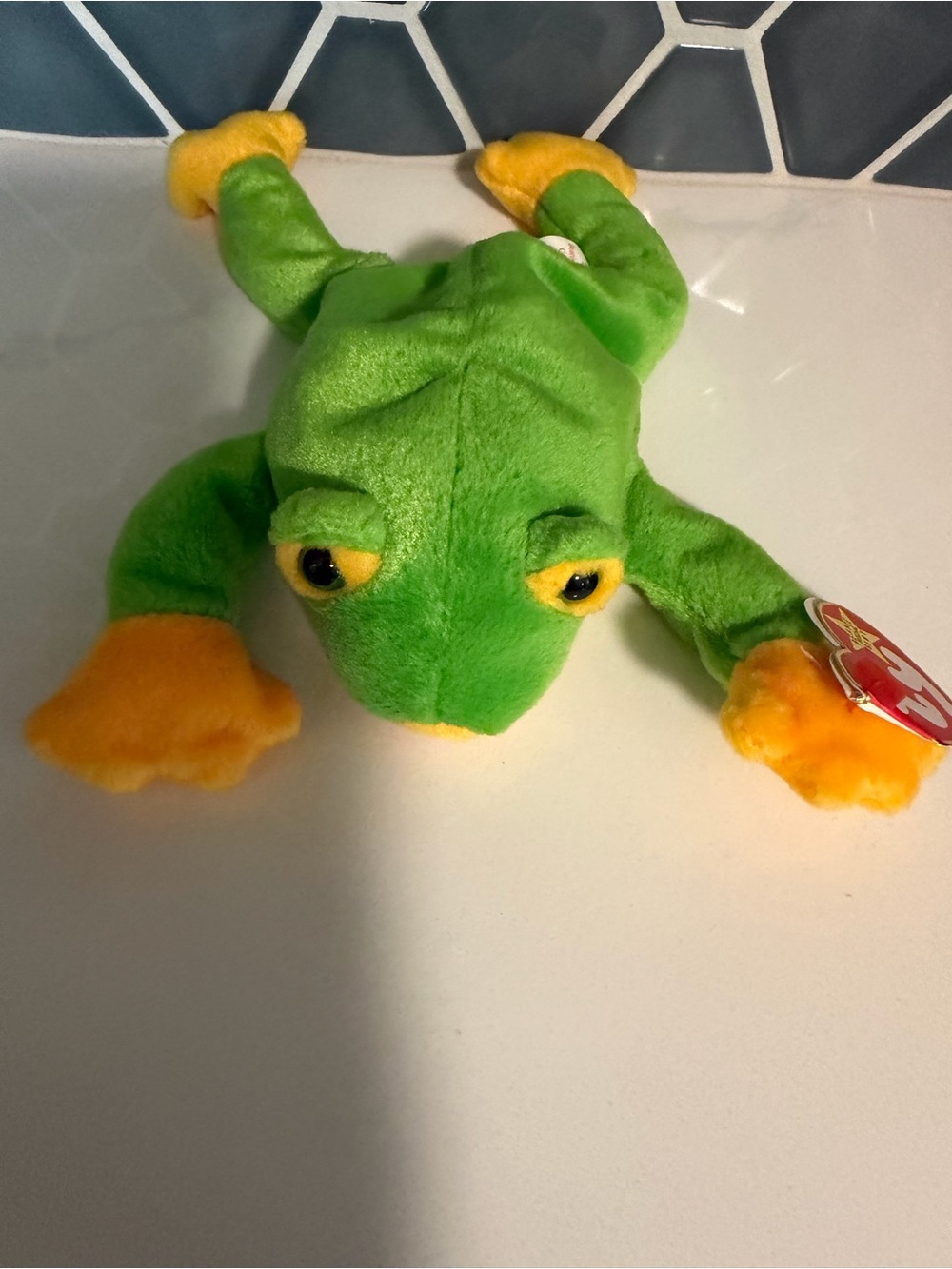 Vintage Ty Beanie Baby Smoochy the Frog 1997 - Retired Plush with Tags
